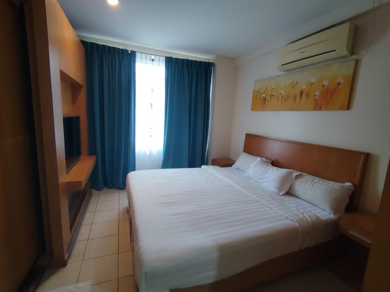 Fratini'S Hotel Labuan Buitenkant foto