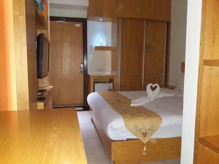 Fratini'S Hotel Labuan Buitenkant foto